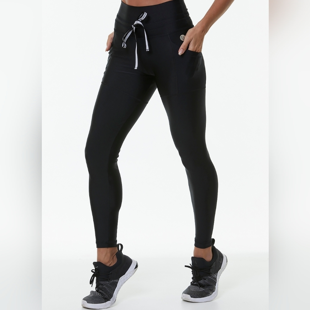 Black Full-Length Athletic Leggings